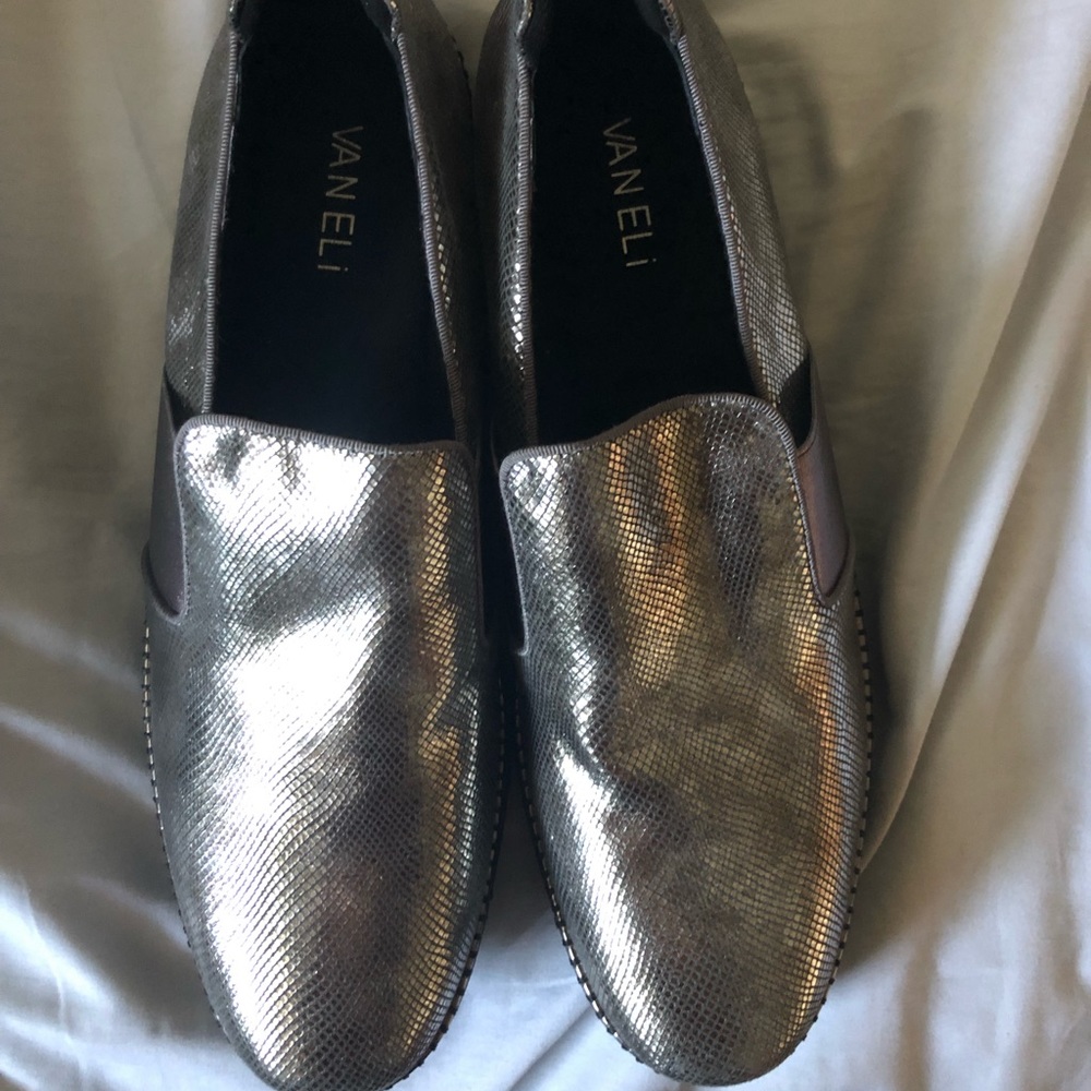 Van Eli casual slip on shoes vintage.